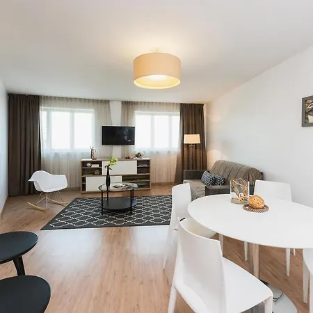 Aparthotel Teneo - Arthena Talence