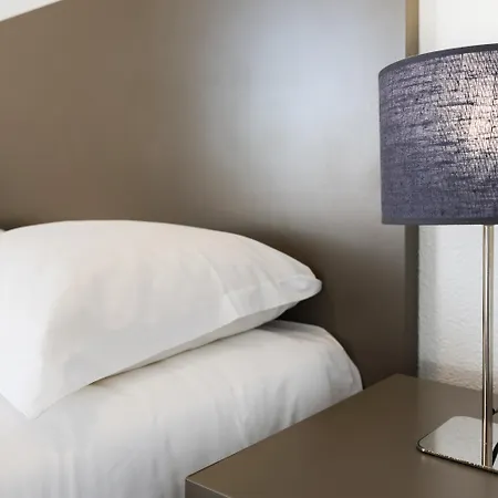 Aparthotel Ténéo - Centre 2*