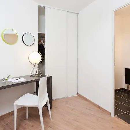 Ténéo - Centre Aparthotel 2*