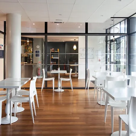 Ténéo Apartahotel 2*