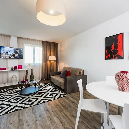 Aparthotel Teneo - Arthena Talence