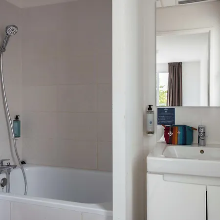 Teneo - Arthena Aparthotel 2*