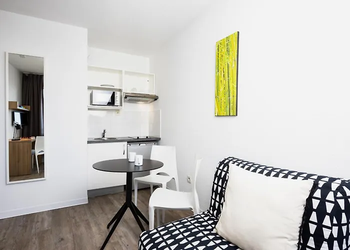 Lejlighedshotel Teneo - Arthena 2*