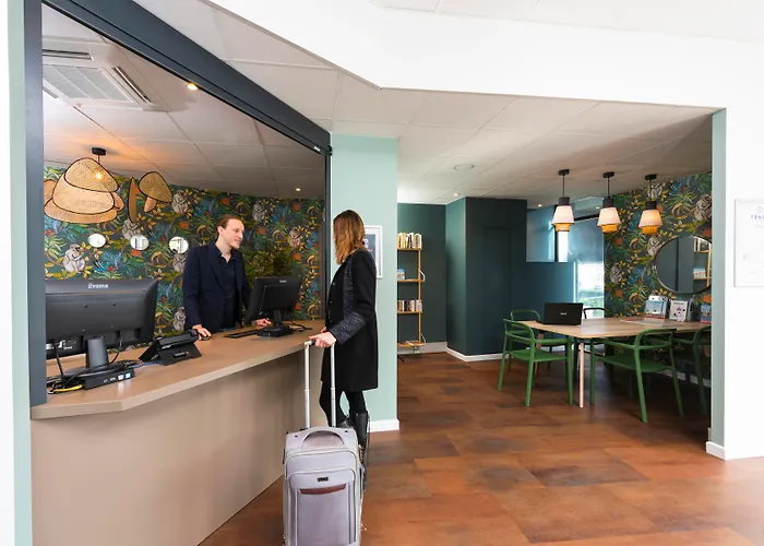 Teneo - Arthena Lejlighedshotel Talence