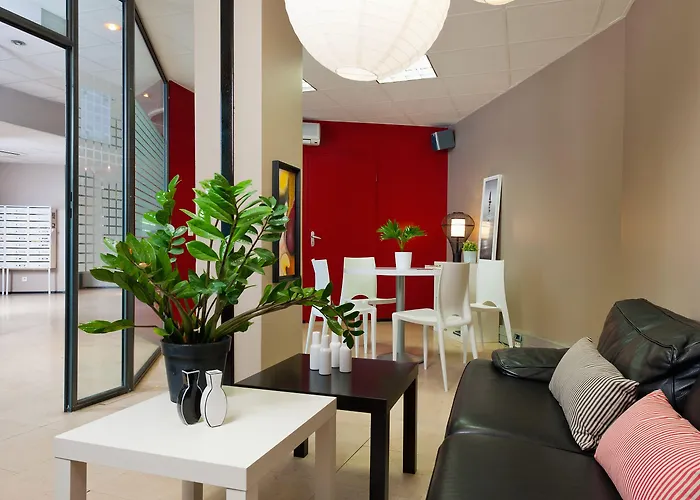 Teneo - Arthena Aparthotel 2*