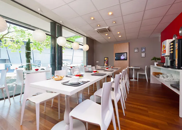 Teneo - Arthena Lejlighedshotel Talence